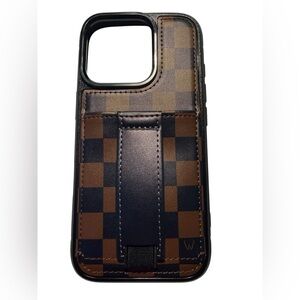 WALLI Leather-Style Brown Checkered Phone Case Hand Strap iPhone 16 Pro